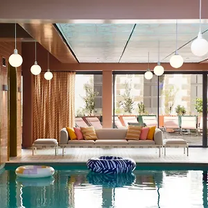 **** Hotel Mama Shelter France